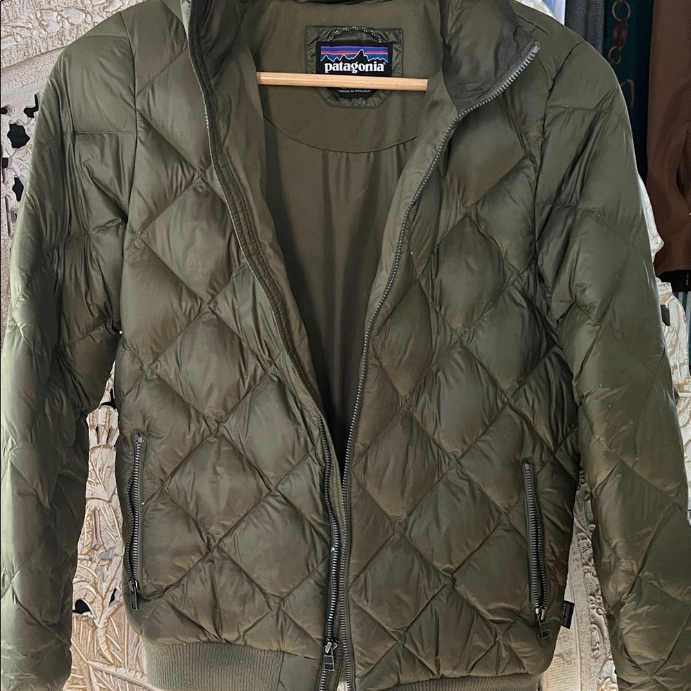 Patagonia Forest Green Puffer down Jacket